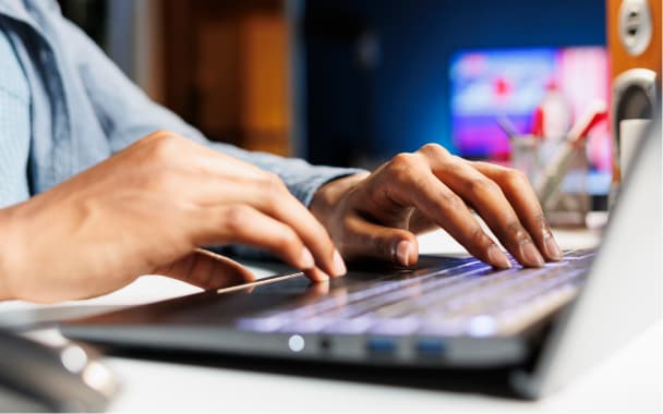 Agencja interaktywna, software house czy freelancer – komu powierzyć projekt IT?